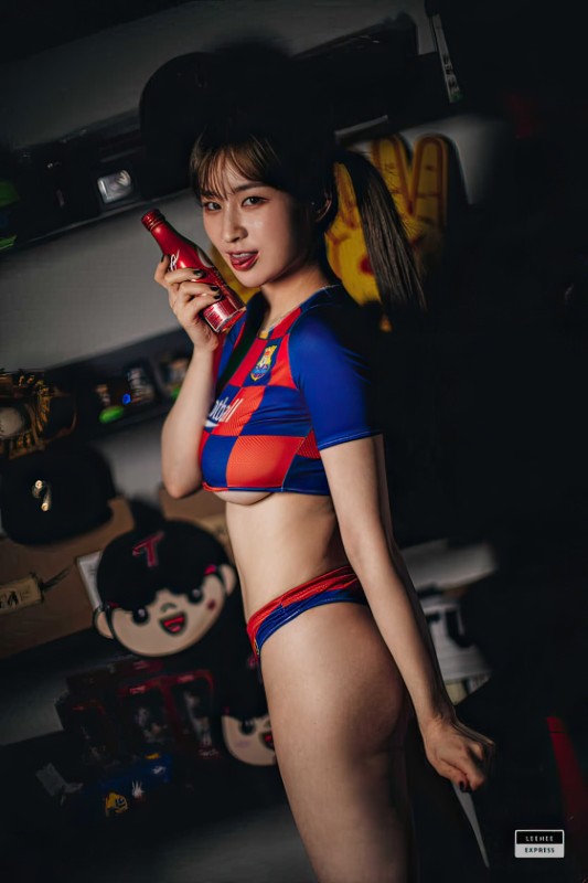 WOO-004_45
